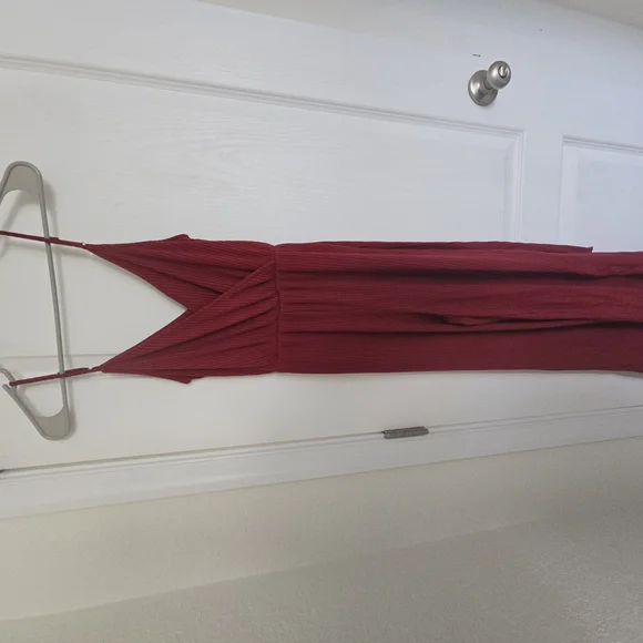 Elegant Burgundy Jumpsuit - Picture 1 of 3